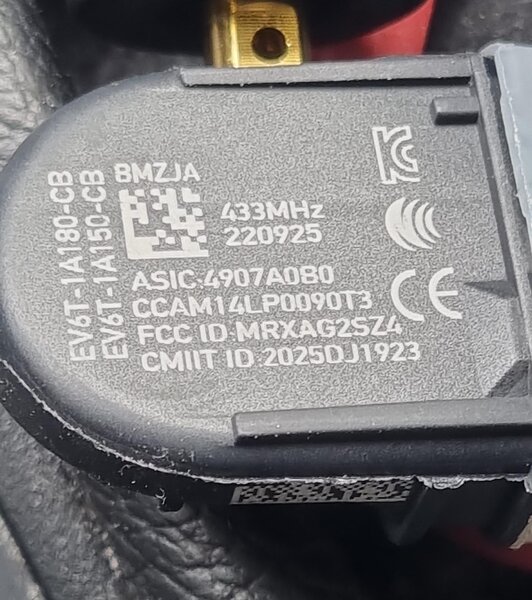 Senzor TPMS presiune roata Ford 2562276 / EV6T-1A180-CB